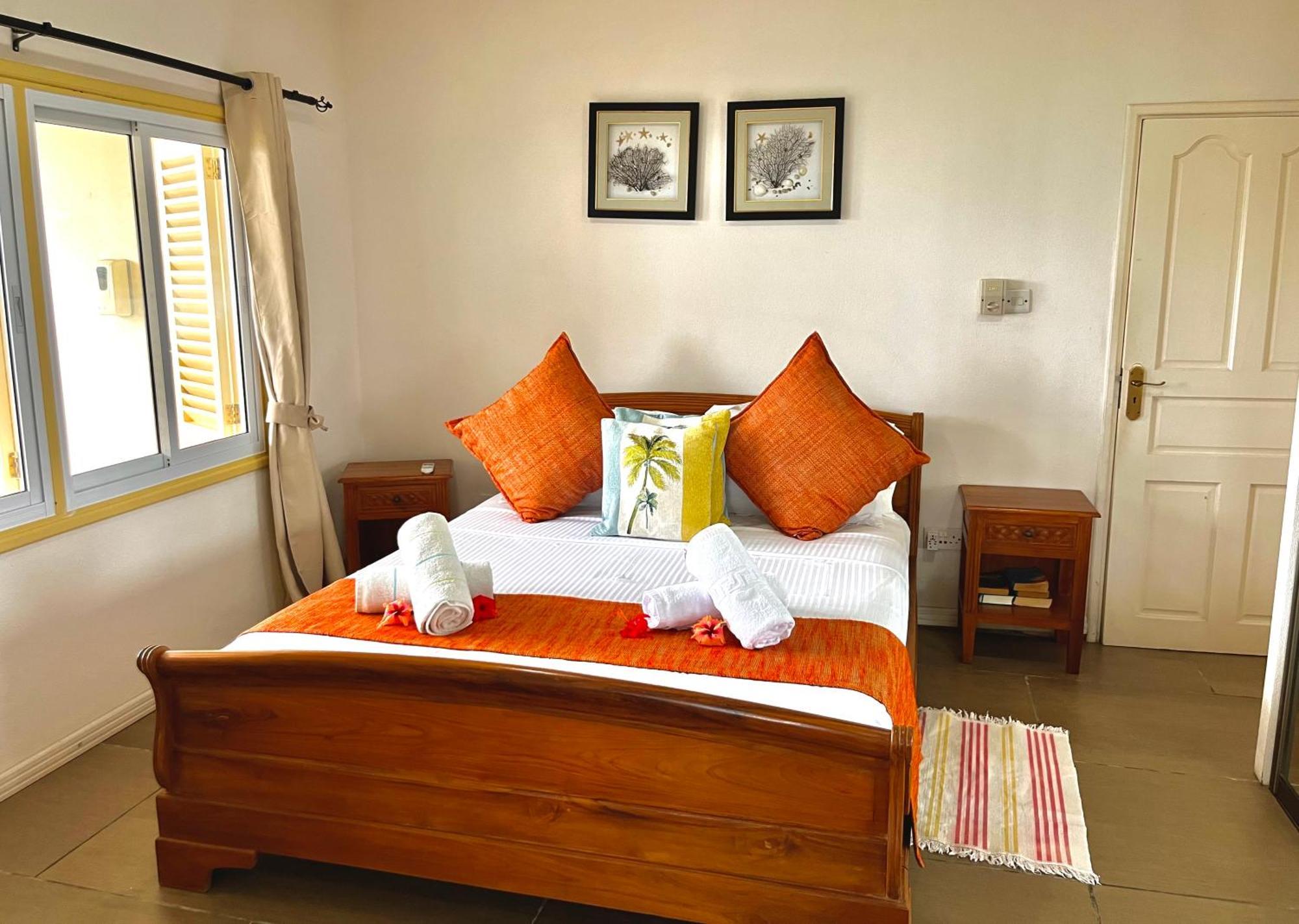 Summer Self Catering Baie Sainte Anne Eksteriør billede